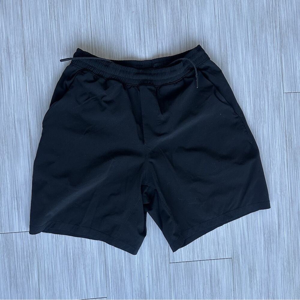 Lululemon Men's Black Athletic Shorts S 7" Inseam Polyester Drawstring Elastic
